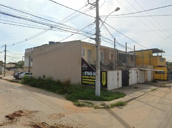 Casa em Nova Iguaçu, Ipiranga, Rua Dois, N. 360, Qd E Lt 36 Cs 02, RJ. Área: 35.9m2