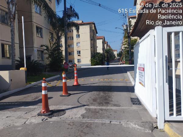 Apartamento em Rio de Janeiro, Paciencia, Estrada Da Paciencia, N. 615, Apto 403, Bl 09, RJ. Área: 42.89m2