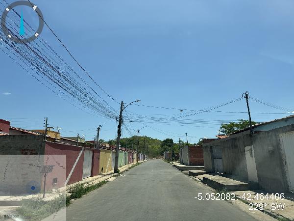 Casa em Altos, Santa Luz, Rua Ii, N. 317,, PI. Área: 69.87m2