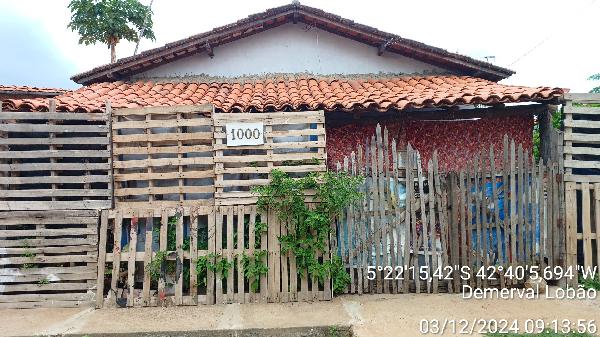 Casa em Demerval Lobão, Sao Pedro, Rua 27 De Julho, N. 1000,, PI. Área: 52.69m2