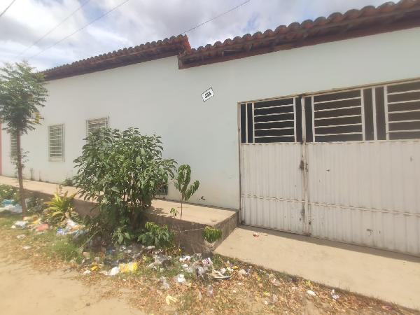 Casa em Iaçu, Centro, Avenida Jose GonÇAlves Costa, N. 498,, BA. Área: 109.9m2