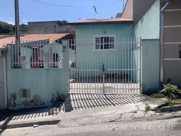 Casa em São José dos Campos, Jardim Dos Bandeirantes, Rua Luiz Roberto Dos Santos, N. 91,, SP. Área: 63.99m2