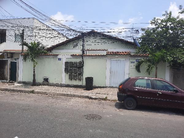 Casa em São Gonçalo, Jardim Catarina, Rua Pedro Ferreira, N. 79, Cs 06, RJ. Área: 24.3m2
