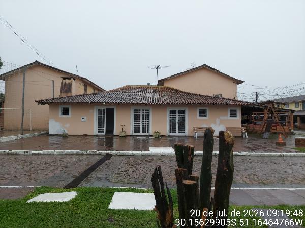 Casa em Porto Alegre, Hipica, Avenida Edgar Pires De Castro, N. 2600, Un 30, RS. Área: 78.98m2