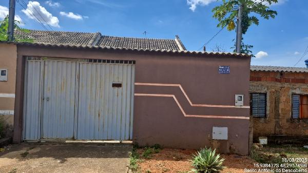 Casa em Santo Antônio do Descoberto, Parque Santo Antonio, Quadra 21, N. Sn, Lt 12a Rua 18, GO. Área: 69.3m2