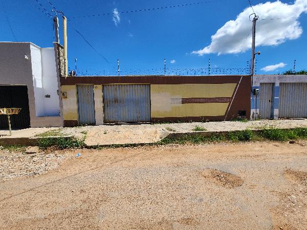Casa em Mossoró, Santa Julia, Rua Lincoln, N. 91, Qd 51, Lt 09, RN. Área: 49.81m2
