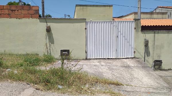 Casa em São Gonçalo, Joquei Clube, Rua Elvira Das Dores, N. 750, Cs 07, RJ. Área: 35.54m2