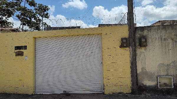 Casa em Horizonte, Vertente, Rua Salvina Machado De Almeida, N. 620b, Qd 52 Lt 15, CE. Área: 64.49m2