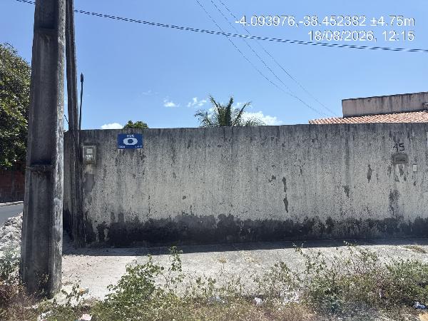 Casa em Horizonte, Vertente, Rua O, N. 27, Cs 27a, CE. Área: 64.49m2
