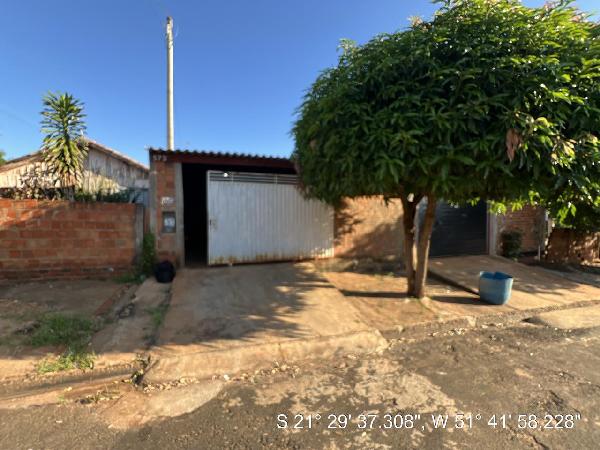 Casa em Ouro Verde, Nova Esperanca, Rua IguaÇU, N. 571, Lt 03 Qd 130, SP. Área: 57.2m2