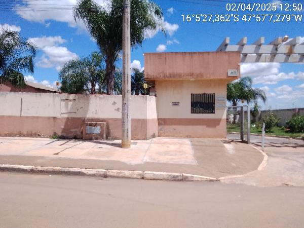 Apartamento em Cidade Ocidental, Mansoes Recreio Mossoro, Quadra 03, N. Sn, Apto 0701, Vg 03, Lt 16, Rua Rui Barbosa, GO. Área: 49.84m2