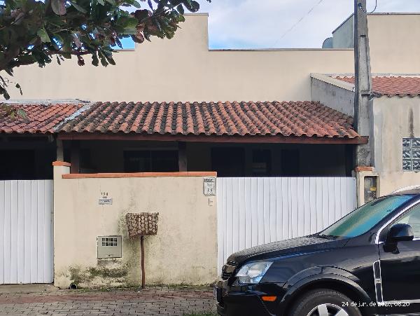 Casa em São João Batista, Centro, Rua Herminio Manoel Nunes, N. 138, Cs 02 Bl 01, SC. Área: 56.87m2