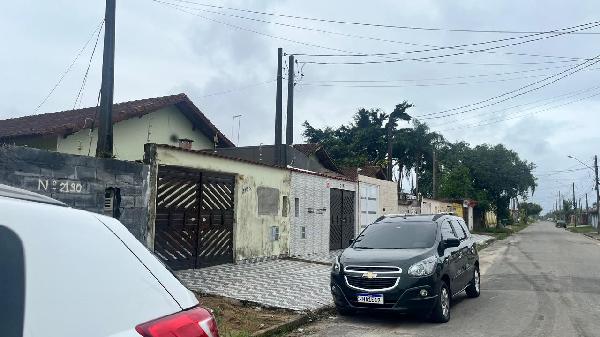 Casa em Mongaguá, Jardim Leonor, Rua Jose Bonifacio, N. 2168, Lt 20 Qd 07, SP. Área: 55.2m2