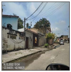 Casa em São Gonçalo, Coelho, Alice Ferreira Cotrim, N. 131, Cs 05, RJ. Área: 22m2