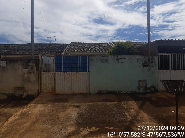 Casa em Luziânia, Parque Sol Nascente, Rua 14, N. Sn, Cs 01, Qd 27, Lt 02, GO. Área: 61.3m2