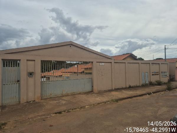 Casa em Águas Lindas de Goiás, Jardim Santa Lucia, Rua Eucalipto, N. Sn, Cs F Lt 16, GO. Área: 60.38m2