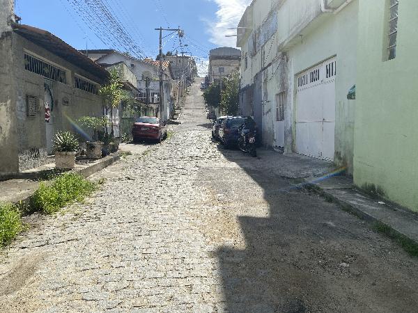 Casa em São Gonçalo, Porto Novo, Travessa Lourdes, N. 347, Base Apt 201, RJ. Área: 44.81m2