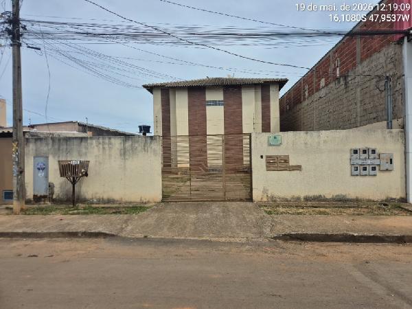Apartamento em Cidade Ocidental, Parque Araguari, Quadra 45, N. Sn, Apto 102, Terreo Lt 16 Rua Belo Horizonte, GO. Área: 52.73m2
