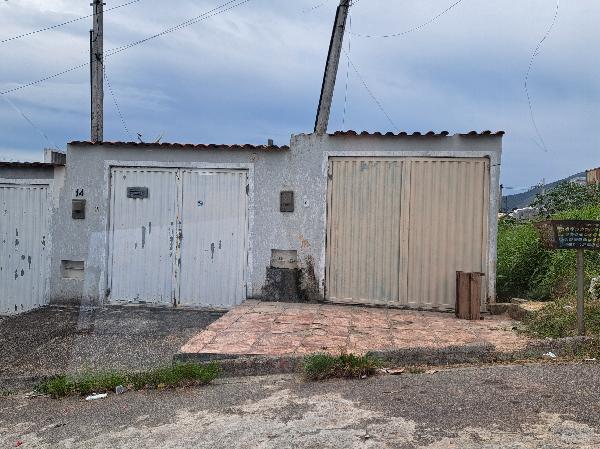 Casa em Nova Iguaçu, Lagoinha, Rua Alexandre Pereira Da Silva, N. 12, J9, RJ. Área: 45.78m2