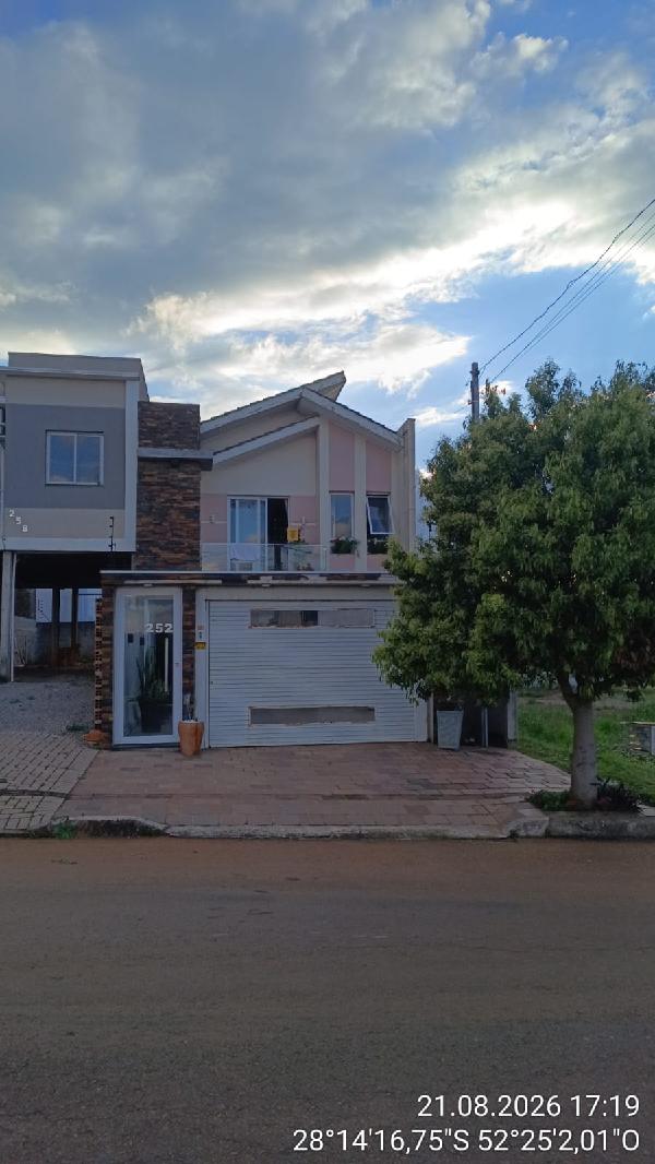 Casa em Passo Fundo, Cidade Nova, Rua Luiz Ughini, N. 252, Qd 27 L 12a, RS. Área: 54.75m2