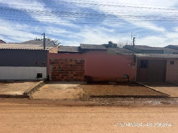 Casa em Santo Antônio do Descoberto, Jardim Ana Beatriz I, Quadra 26, N. Sn, Lt 01h Qd 26, GO. Área: 61.9m2