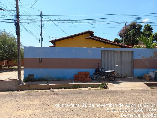 Casa em Demerval Lobão, Bairro São João, Rua Da GlÓRia, N. 907, Esquina Com A Rua Antonio Carneiro Da, PI. Área: 59m2