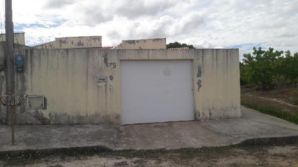 Casa em Horizonte, Vertente, Rua Sergio Ivan Gondim Teixeira (Antiga Rua O), N. 51, Cs B, CE. Área: 64.49m2