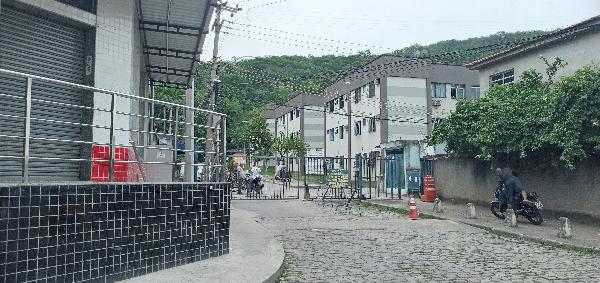 Apartamento em Rio de Janeiro, Bangu, Rua  Comandante Eduardo De Almeida Magalhaes, N. 215, Apto 111, Bl 04, RJ. Área: 45m2