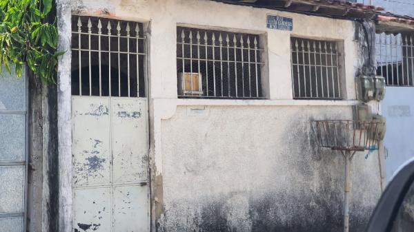 Casa em São Gonçalo, Mutuapira, Rua Leitao Bandeira, N. 50, Cs 02, RJ. Área: 40m2
