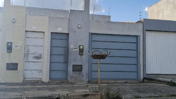 Casa em Vitória da Conquista, Zabele, Rua Gilka Machado, N. 149, Un 002, Qd Sq1-B, Lt 20, BA. Área: 63.95m2