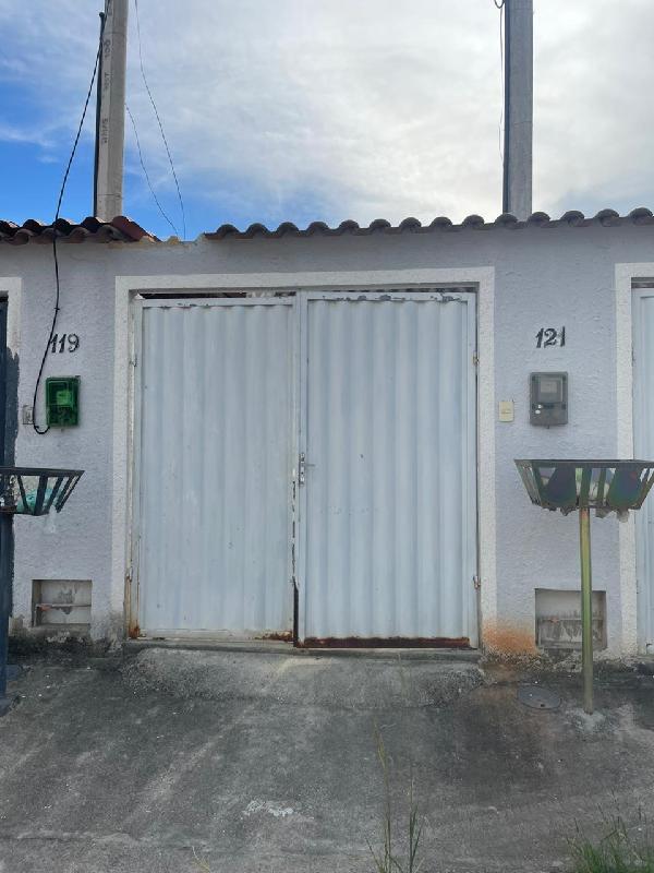 Casa em Nova Iguaçu, Ipiranga, Rua Oito, N. 121, Lt 14 Qd I, RJ. Área: 35.4m2