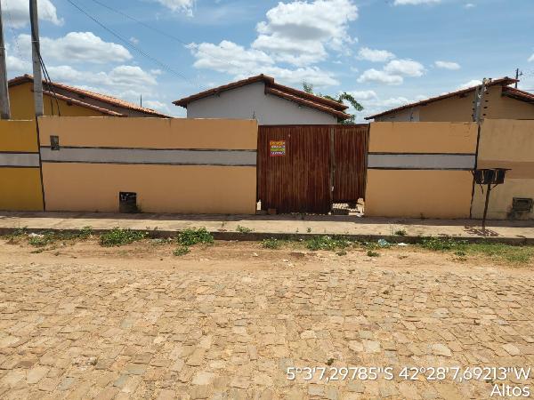Casa em Altos, Centro, Rua Perimetral Ii, N. 445, Lt 02, Qd G, PI. Área: 55.15m2
