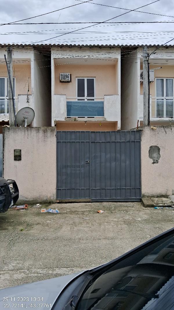 Casa em Belford Roxo, Redentor, Rua Redentor, N. 301, Casa 02, Qd 13, Lt 5, RJ. Área: 36.1m2