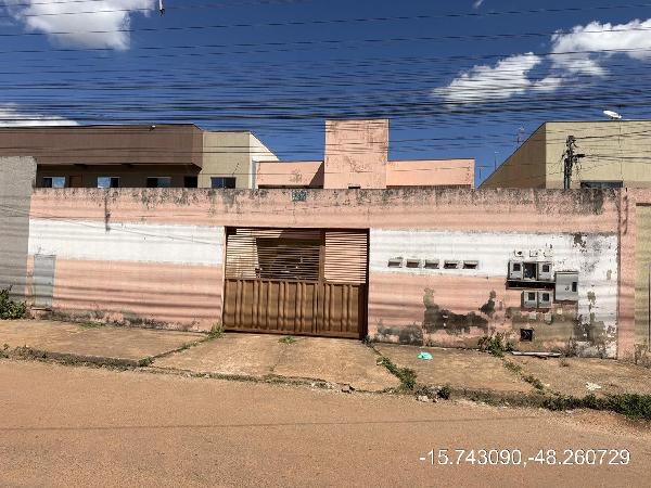 Apartamento em Águas Lindas de Goiás, Jardim Perola Da Barragem Ii, Quadra 75, N. 32, Apto 201, Pav Superior, GO. Área: 80.85m2