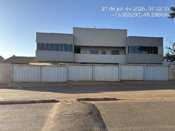 Apartamento em Santo Antônio do Descoberto, Parque Estrela Dalva Xii, Qd 99, N. Sn, Apto 202, Lt 32 R Chanceler Magalhaes Pinto, GO. Área: 54.3m2