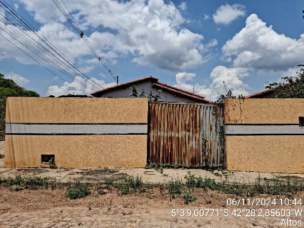 Casa em Altos, Bairro Santa Luz, Rua Ix, N. 466, Lt 16 Qd G, PI. Área: 55.15m2