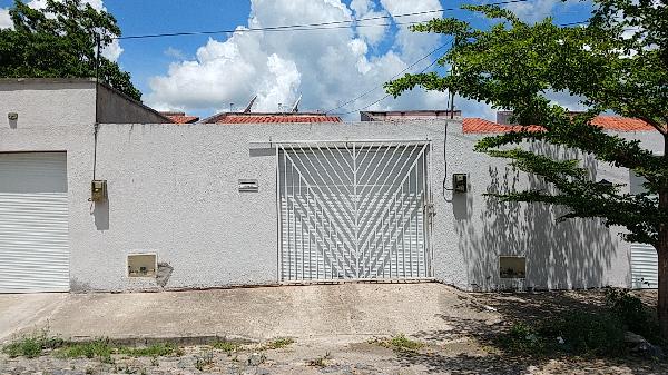 Casa em Horizonte, Catole, Rua Joao Pereira De Noronha, N. 100-A,, CE. Área: 72.3m2