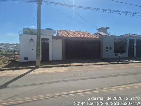 Casa em Passos, Vila Rica, Rua Denis Provenzani De Almeida, N. 706, Lt 119 Qd F, MG. Área: 127m2