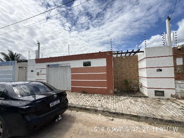 Casa em Mossoró, Santa Delmira, Rua Antonio Verissimo De Sa, N. 220, Qd 10 Lt 15, RN. Área: 67.23m2