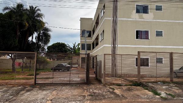 Apartamento em Cidade Ocidental, Parque Araguari, Quadra 42, N. Sn, Apto 104, Lt 48, Qd 42, Rua MaceiÓ, Vaga 104, GO. Área: 58.93m2