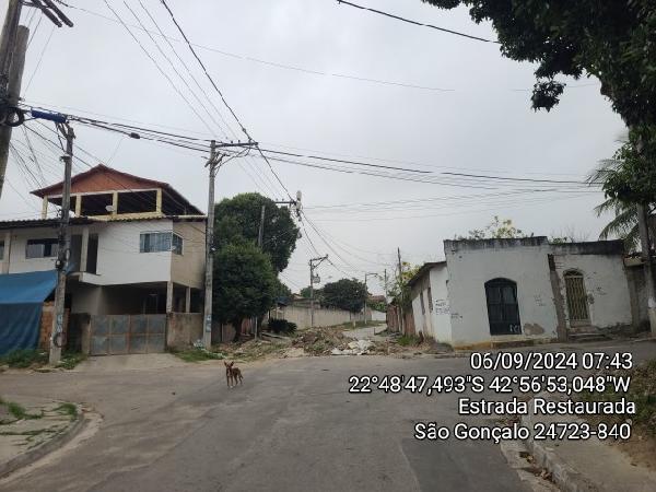 Apartamento em São Gonçalo, Monjolos, Estrada Restaurada, N. 214, Apto 201, ., RJ. Área: 46.27m2