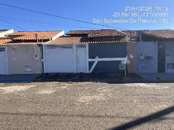 Casa em São Sebastião do Paraíso, Jardim Diamantina, Avenida Terezinha Sillos Ferreira, N. 805, Qd 01 Lt 08, MG. Área: 77.49m2