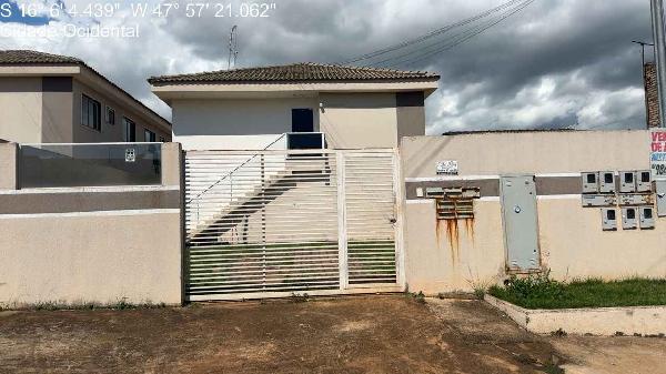 Apartamento em Cidade Ocidental, Parque Araguari, Rua Terezina, N. Sn, Apto 201, Qd 17, Lt 08, GO. Área: 52.39m2