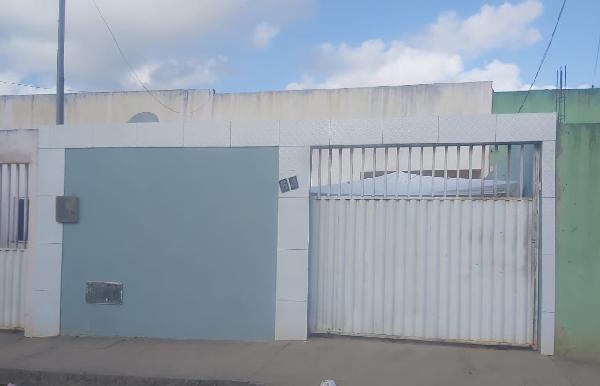 Casa em Nossa Senhora do Socorro, Guajara, Rua 15, N. 642, Lt Area 40 Qd T, SE. Área: 64.13m2