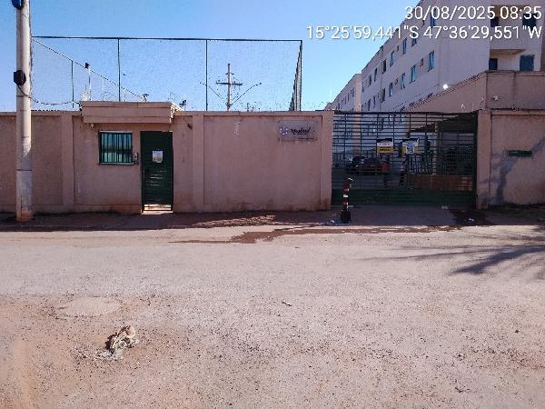 Apartamento em Planaltina, Chacaras Santa Maria, Loteamento Chacaras Santa Maria, N. Sn, Apto 204, Bl J, Ch 98-A, GO. Área: 45.95m2