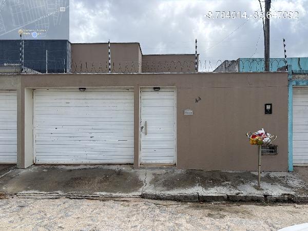 Casa em Arapiraca, Boa Vista, Rua Luiz Tertuliano Da Silva, N. 44, Lt 10 Qd G, AL. Área: 66.35m2