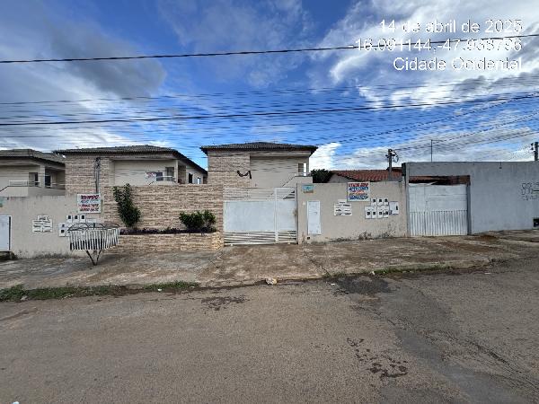 Apartamento em Cidade Ocidental, Parque Nova Friburgo B, Quadra 39, N. S/N, Apto 103, Lt 08 Vg 103 Rua 02, GO. Área: 53.59m2