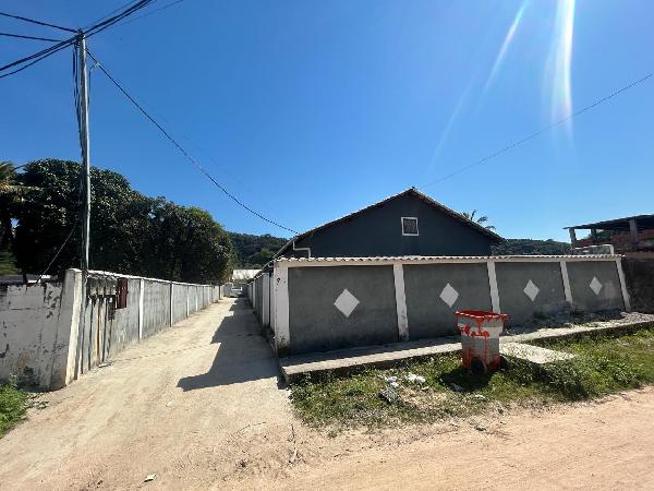 Casa em Magé, Ipiranga (guia De Pacobaiba), Rua Jeronimo Luiz De Oliveira, N. 73, Lt 7-B, Qd 02, RJ. Área: 66.47m2