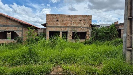 Casa em Uberaba, Jardim Maracana, Rua Jose Tonico (Ant Rua 17), N. 318, Lt 14 Qd Bb, MG. Área: 51.61m2