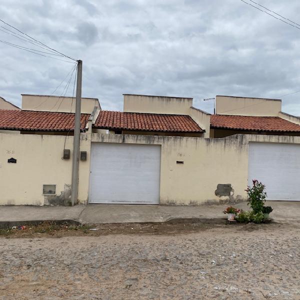 Casa em Horizonte, Carnaubal, Rua Dinamarca, N. 66a, CE. Área: 60.7m2